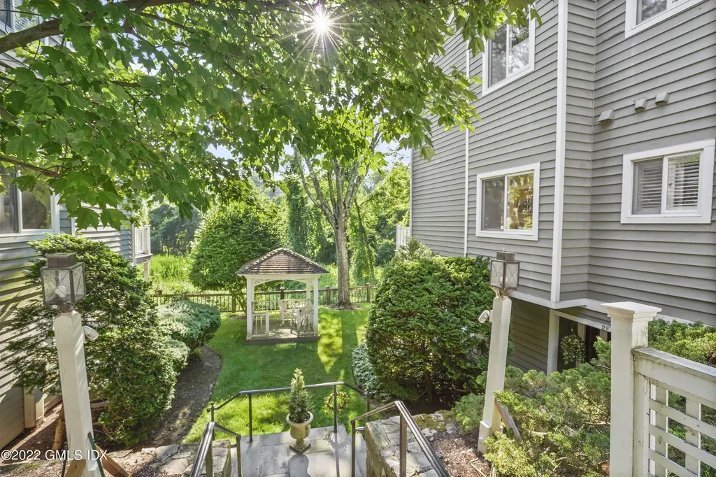 333 Palmer Hill Road Riverside CT 06878