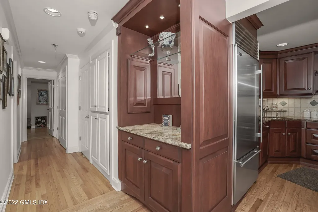 333 Palmer Hill Road Riverside CT 06878