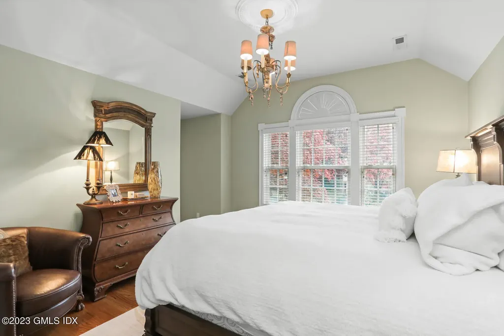 25 Sagamore Road Stamford CT 06902