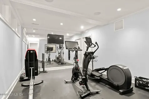 25 Sagamore Road Stamford CT 06902