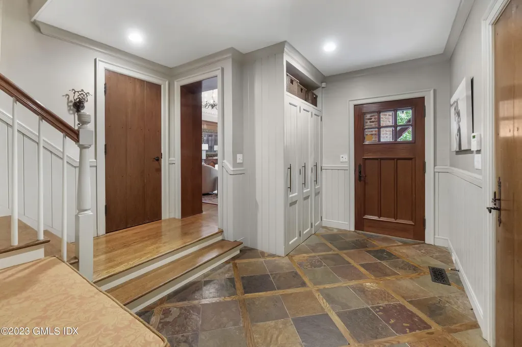 33 Midwood Road Greenwich CT 06830