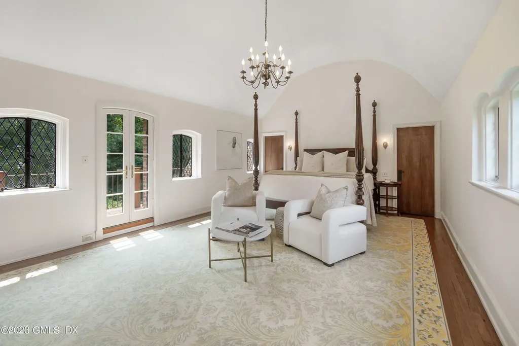33 Midwood Road Greenwich CT 06830
