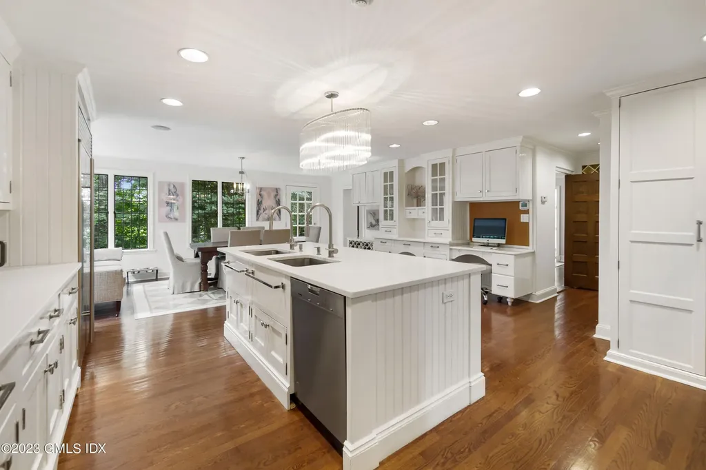33 Midwood Road Greenwich CT 06830