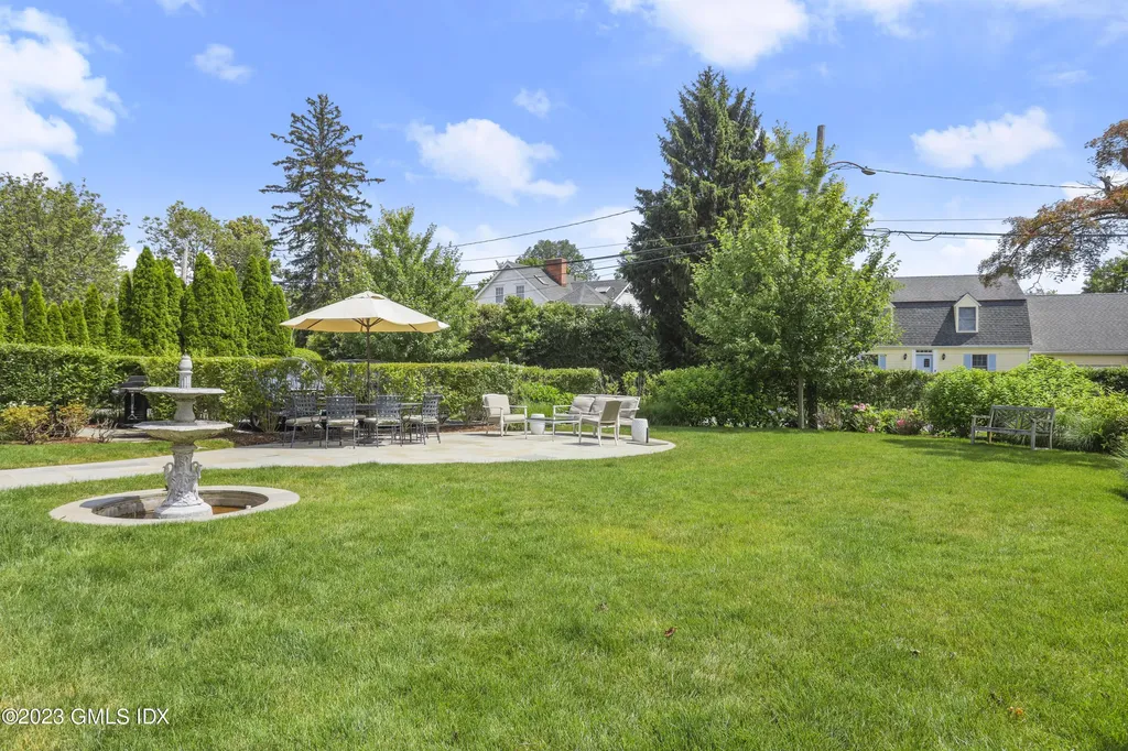 165 Shore Road Old Greenwich CT 06870