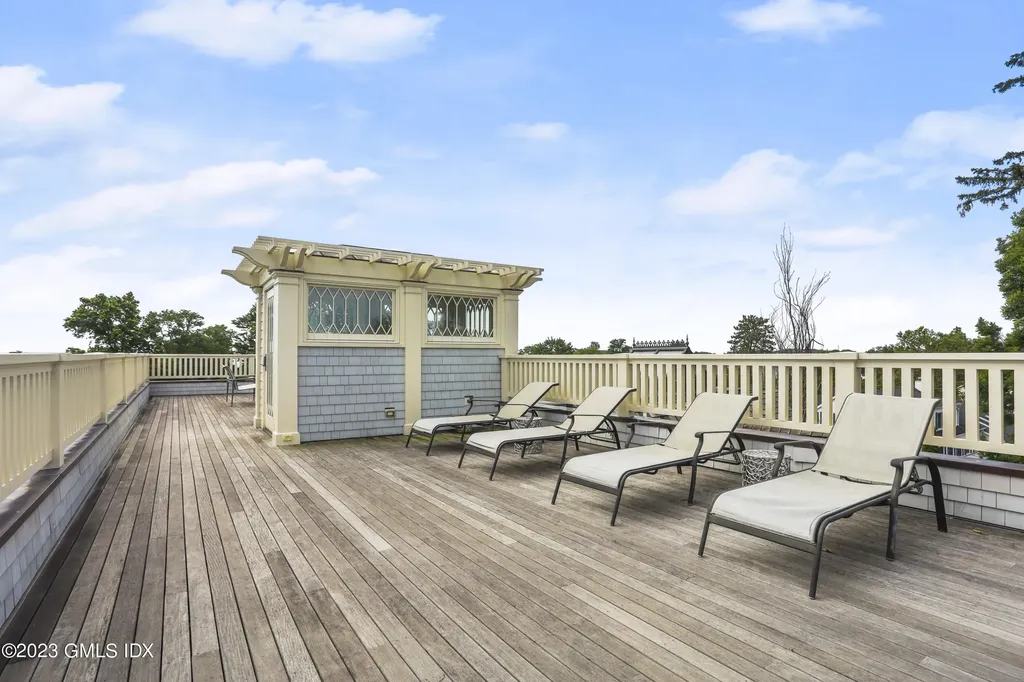 165 Shore Road Old Greenwich CT 06870