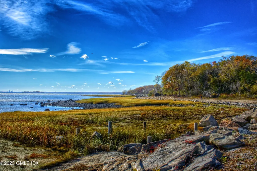 165 Shore Road Old Greenwich CT 06870