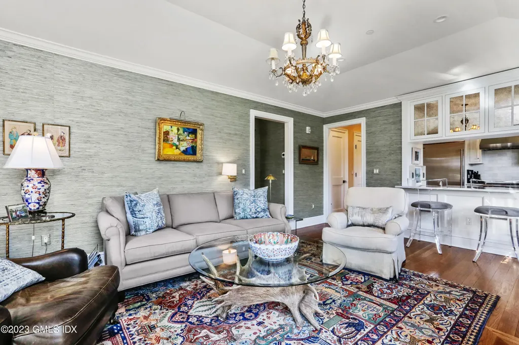 165 Shore Road Old Greenwich CT 06870