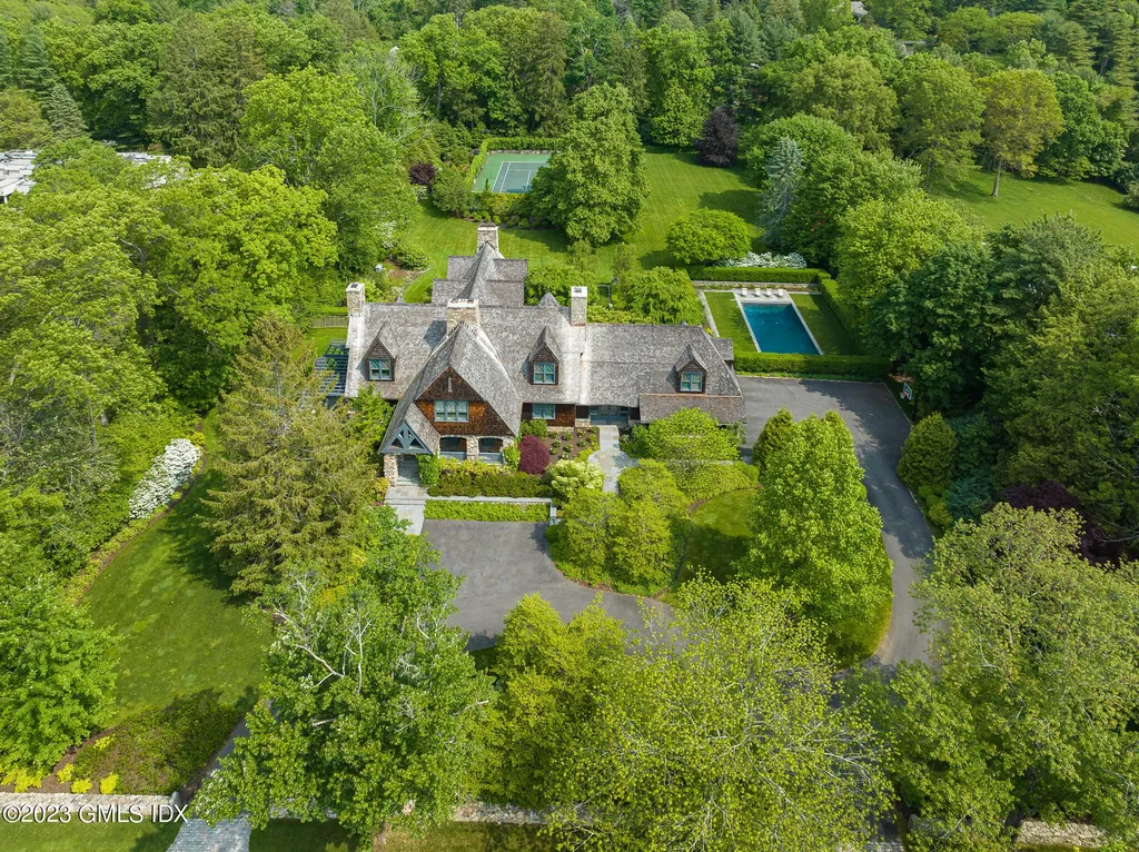 15 Lismore Lane Greenwich CT 06831