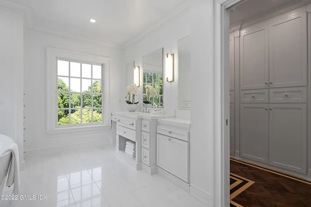 16 Deer Park Drive Greenwich CT 06830