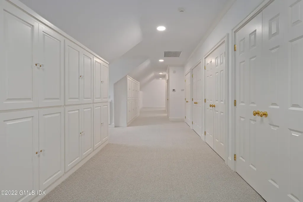 16 Deer Park Drive Greenwich CT 06830