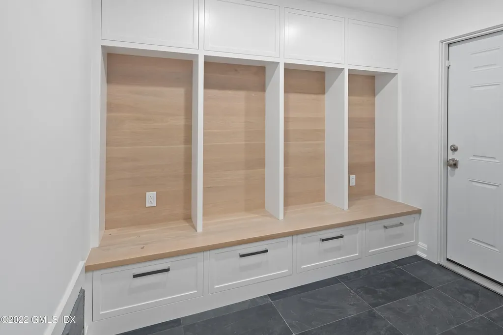 16 Deer Park Drive Greenwich CT 06830