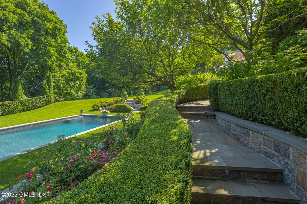 16 Deer Park Drive Greenwich CT 06830