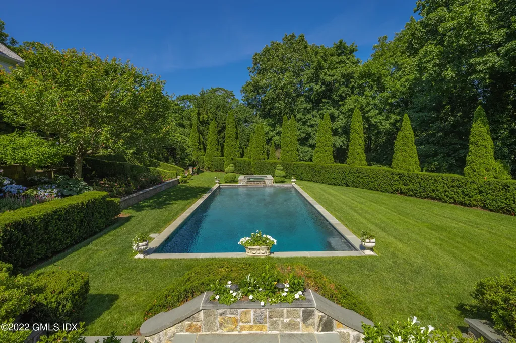 16 Deer Park Drive Greenwich CT 06830