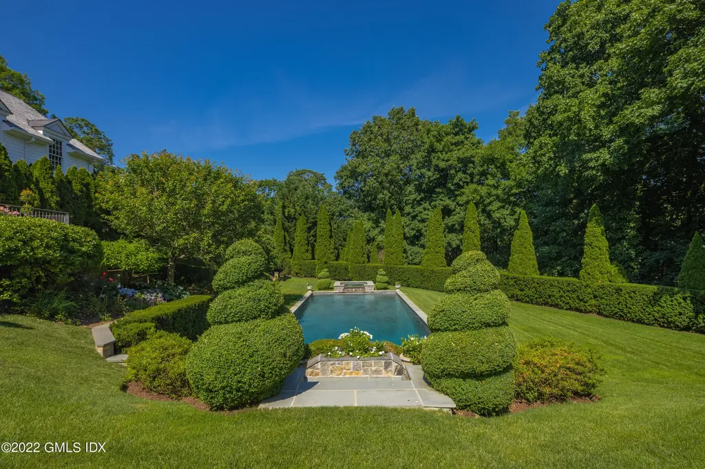 16 Deer Park Drive Greenwich CT 06830