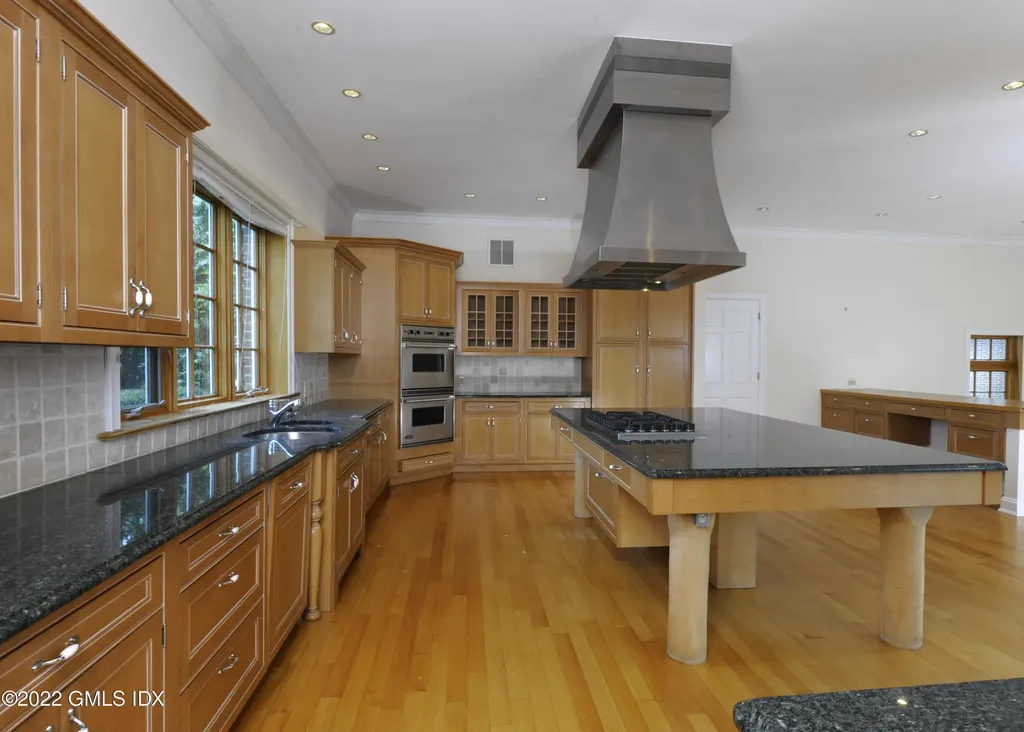 229 Stanwich Road Greenwich CT 06830