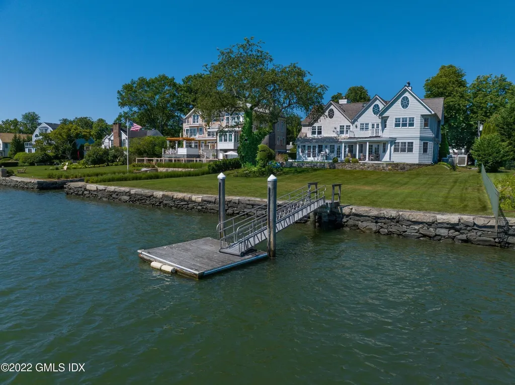 27 Willowmere Circle Riverside CT 06878