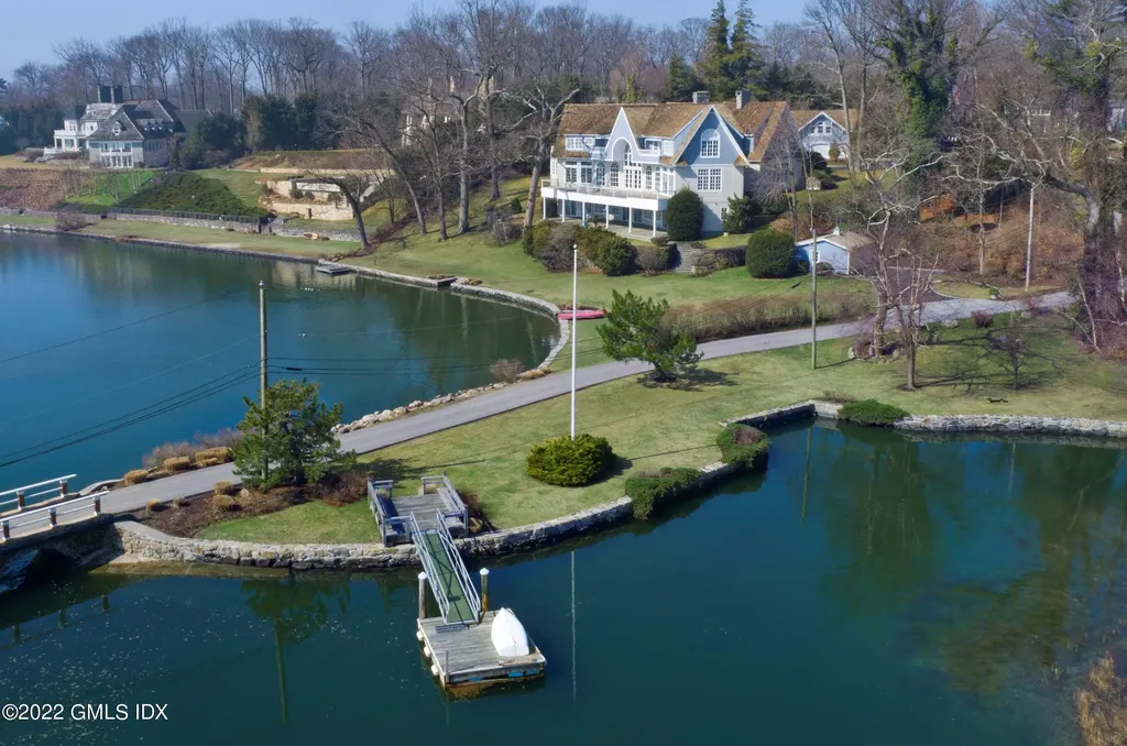 117 Meadow Road Riverside CT 06878