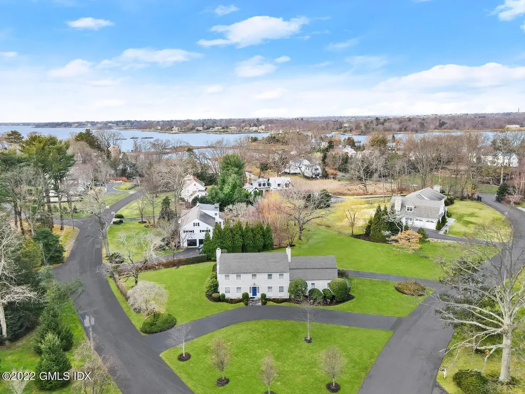 10 Highgate Road Riverside CT 06878