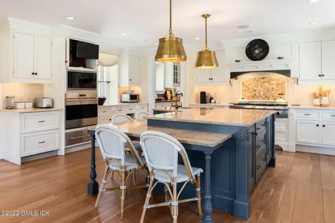 52 Dawn Harbor Lane Riverside CT 06878