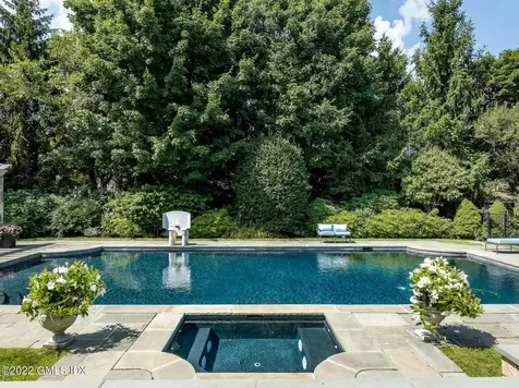 52 Dawn Harbor Lane Riverside CT 06878