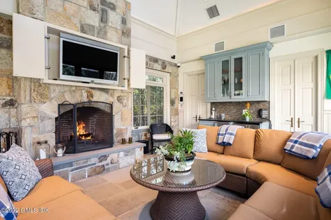 52 Dawn Harbor Lane Riverside CT 06878