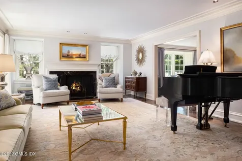 52 Dawn Harbor Lane Riverside CT 06878