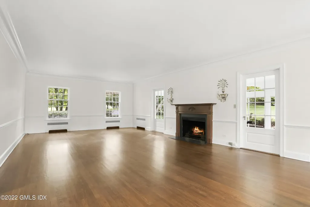 530 Round Hill Road Greenwich CT 06831