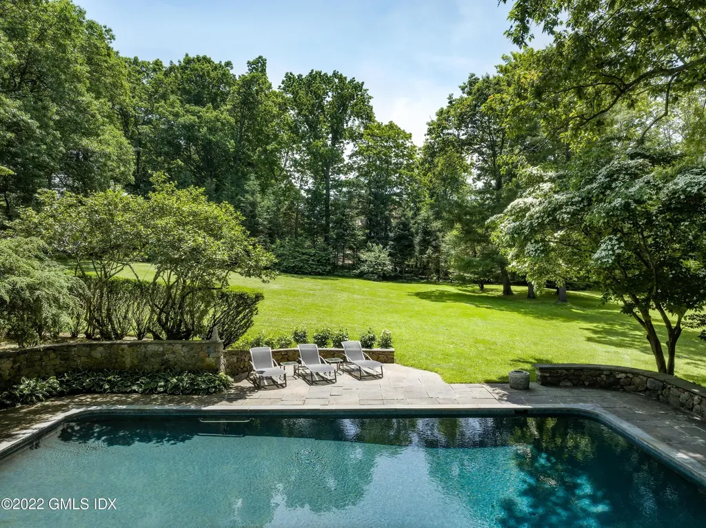 530 Round Hill Road Greenwich CT 06831