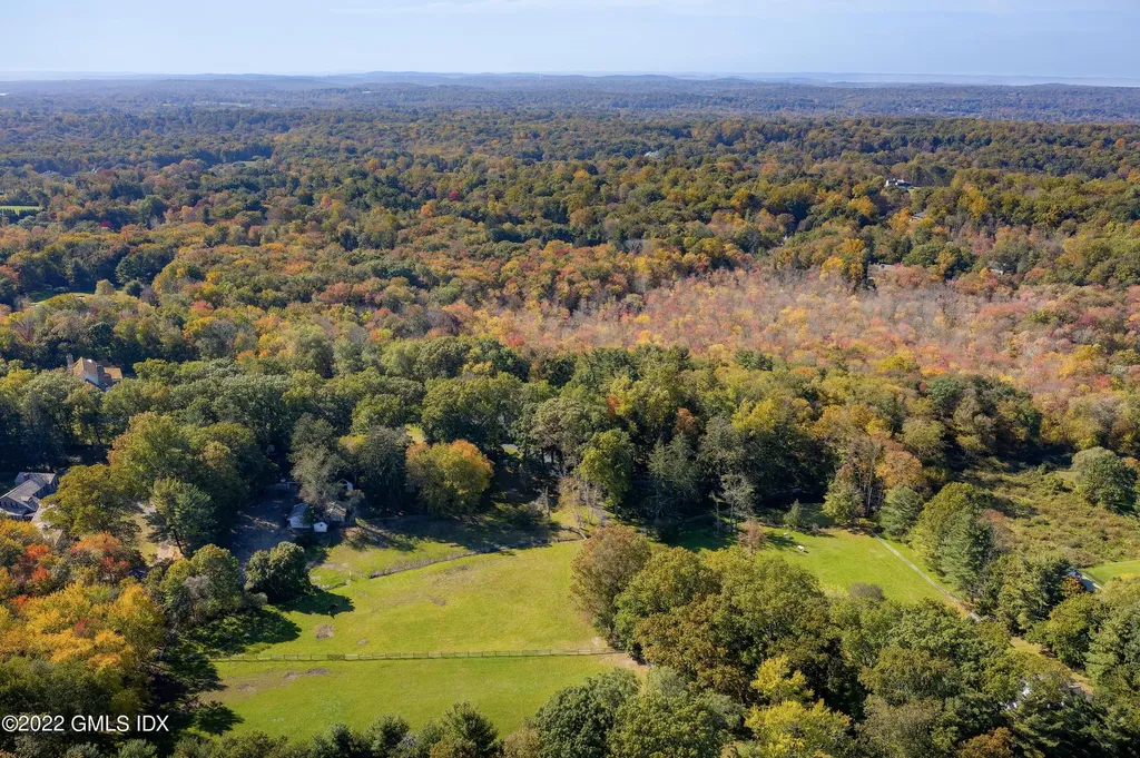 530 Round Hill Road Greenwich CT 06831