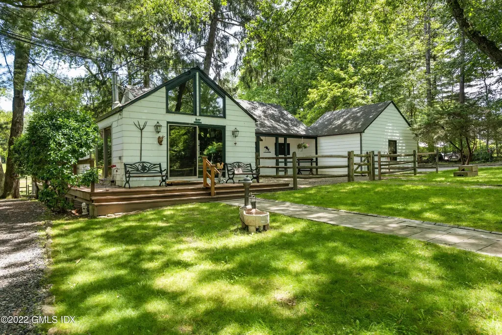530 Round Hill Road Greenwich CT 06831