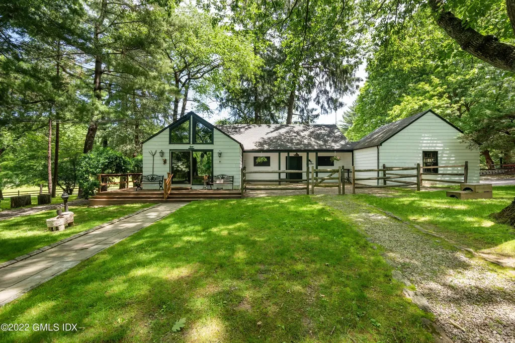 530 Round Hill Road Greenwich CT 06831