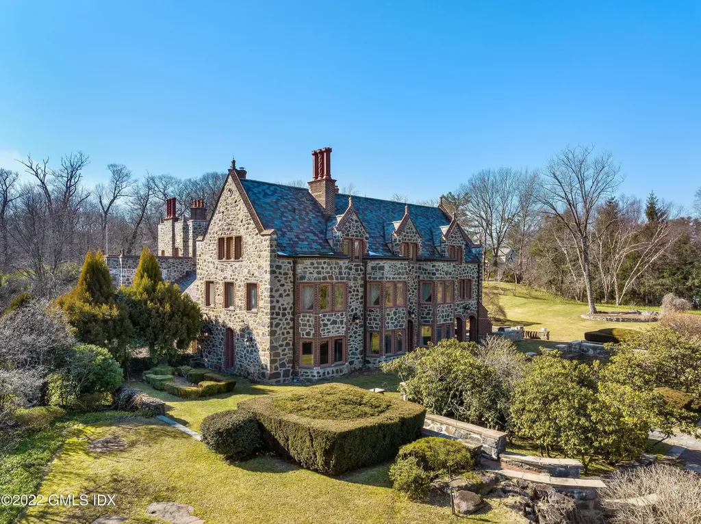17 Hemlock Drive Greenwich CT 06831