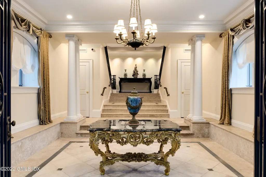 17 Hemlock Drive Greenwich CT 06831