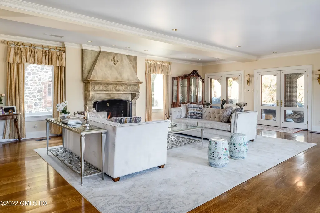 17 Hemlock Drive Greenwich CT 06831
