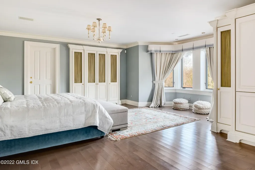 17 Hemlock Drive Greenwich CT 06831