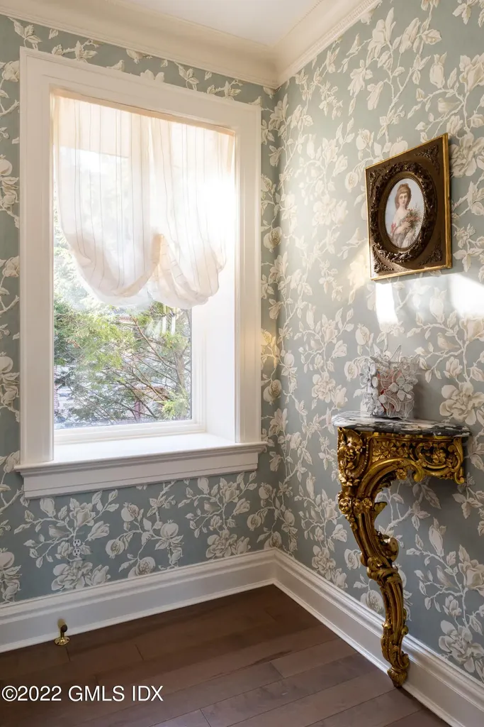 17 Hemlock Drive Greenwich CT 06831