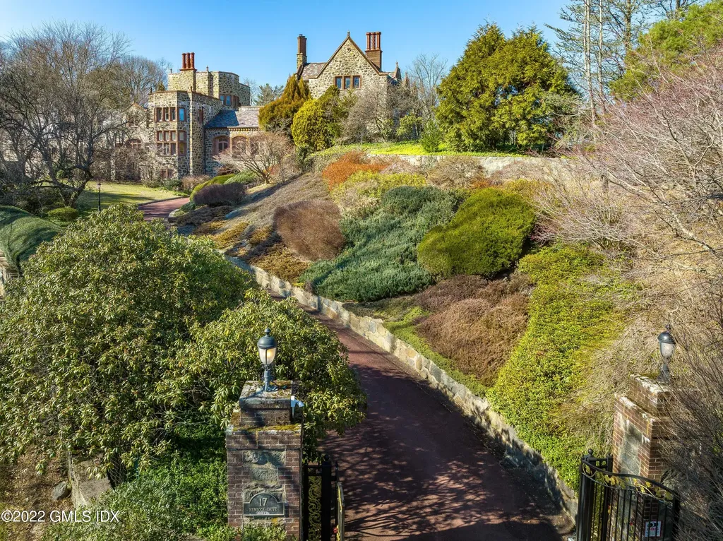 17 Hemlock Drive Greenwich CT 06831
