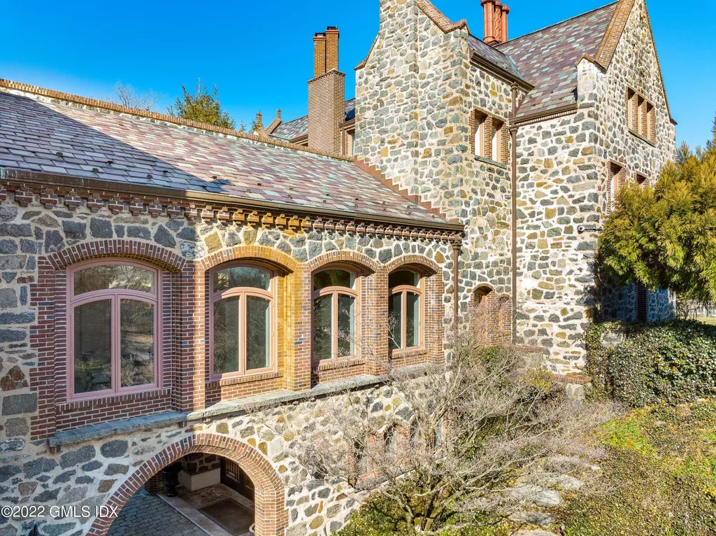 17 Hemlock Drive Greenwich CT 06831