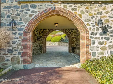 17 Hemlock Drive Greenwich CT 06831