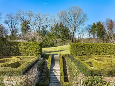 17 Hemlock Drive Greenwich CT 06831