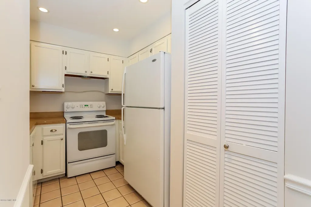 1465 E Putnam Avenue Old Greenwich CT 06870