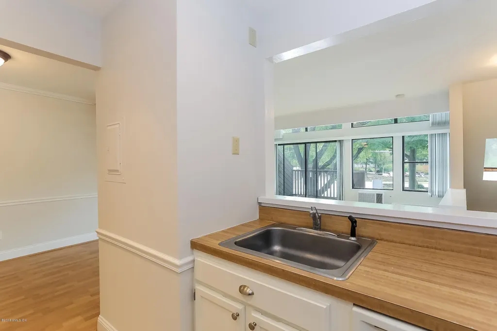 1465 E Putnam Avenue Old Greenwich CT 06870