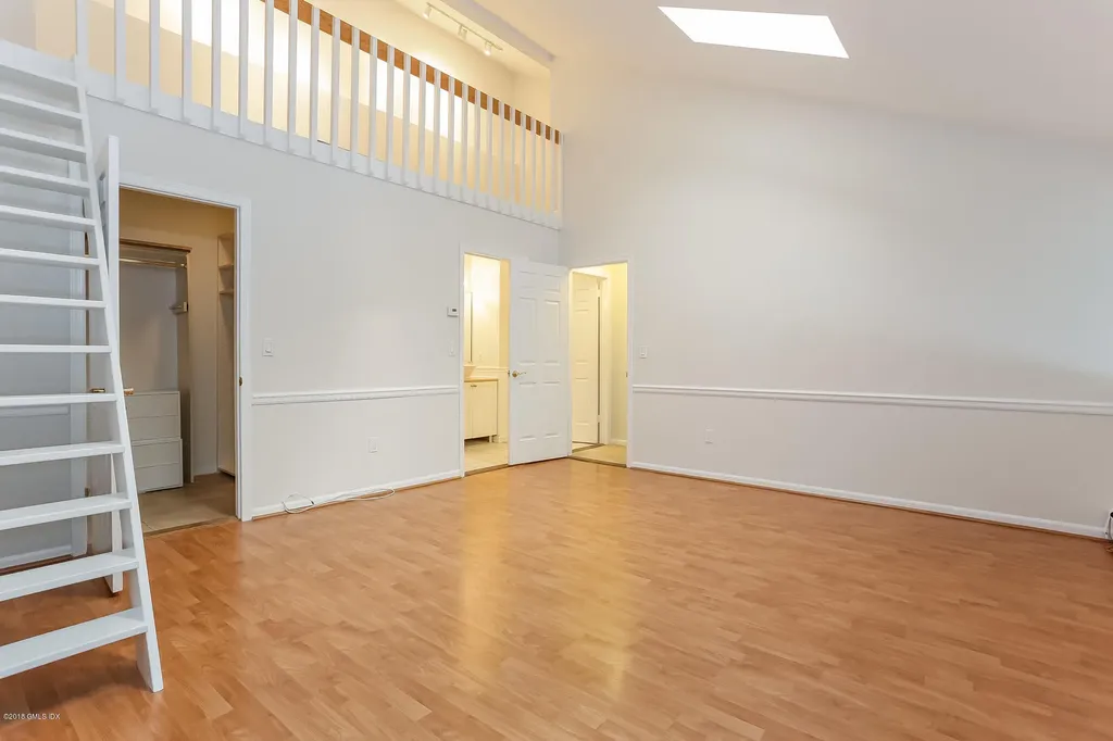 1465 E Putnam Avenue Old Greenwich CT 06870