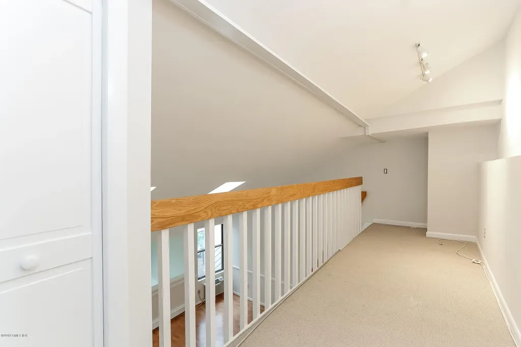 1465 E Putnam Avenue Old Greenwich CT 06870
