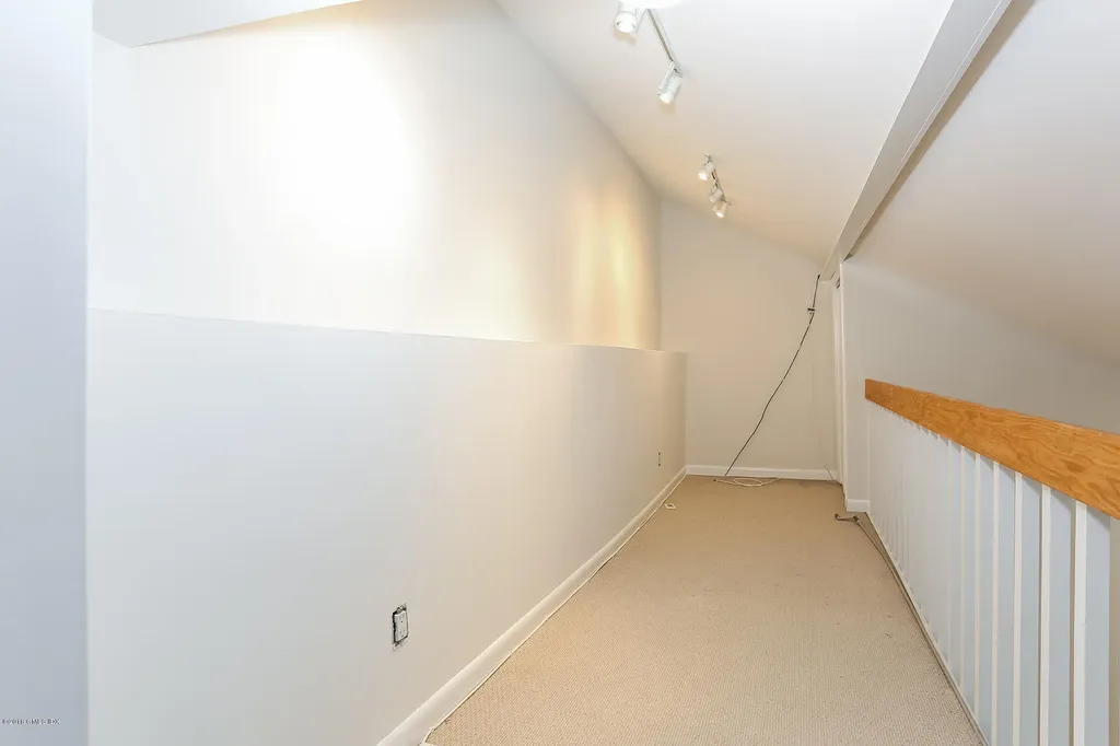 1465 E Putnam Avenue Old Greenwich CT 06870