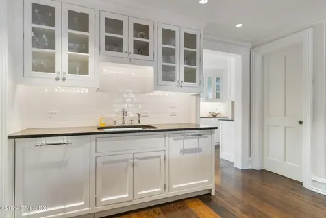 266 Round Hill Road Greenwich CT 06831
