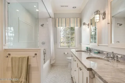 8 Dewart Road Greenwich CT 06830