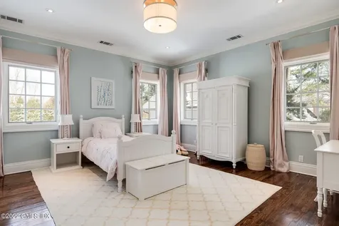 8 Dewart Road Greenwich CT 06830