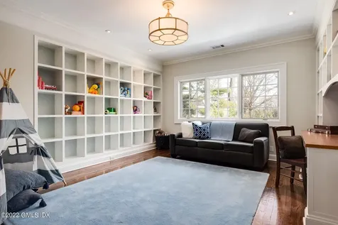 8 Dewart Road Greenwich CT 06830