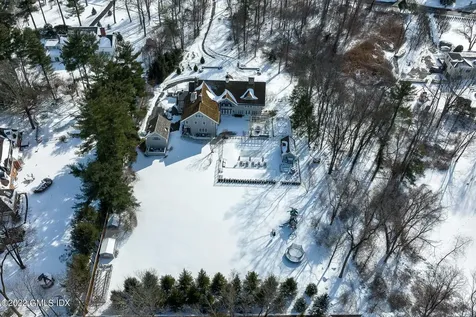 8 Dewart Road Greenwich CT 06830